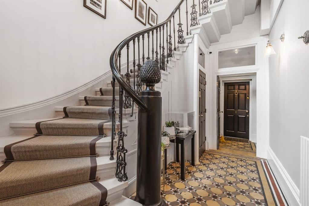 Rowntree One - Stunning Apartment- Grade II Listed ยอร์ค ภายนอก รูปภาพ