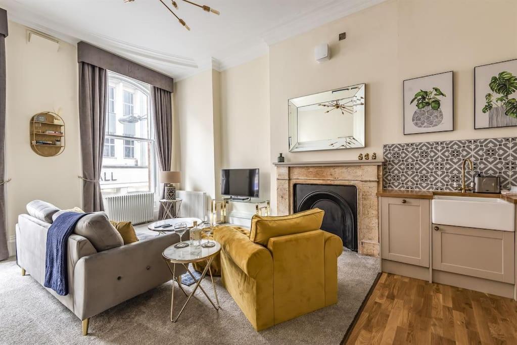 Rowntree One - Stunning Apartment- Grade II Listed ยอร์ค ภายนอก รูปภาพ